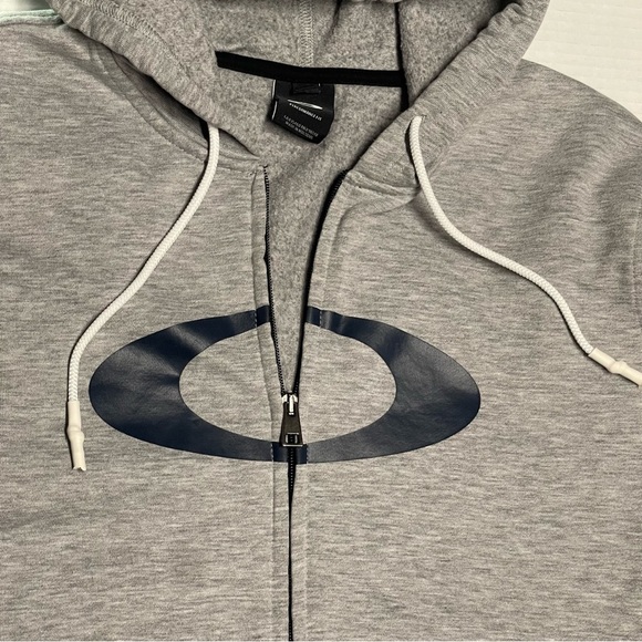 Oakley Gray Zip-Up Men's Sweater - Picture 6 of 10